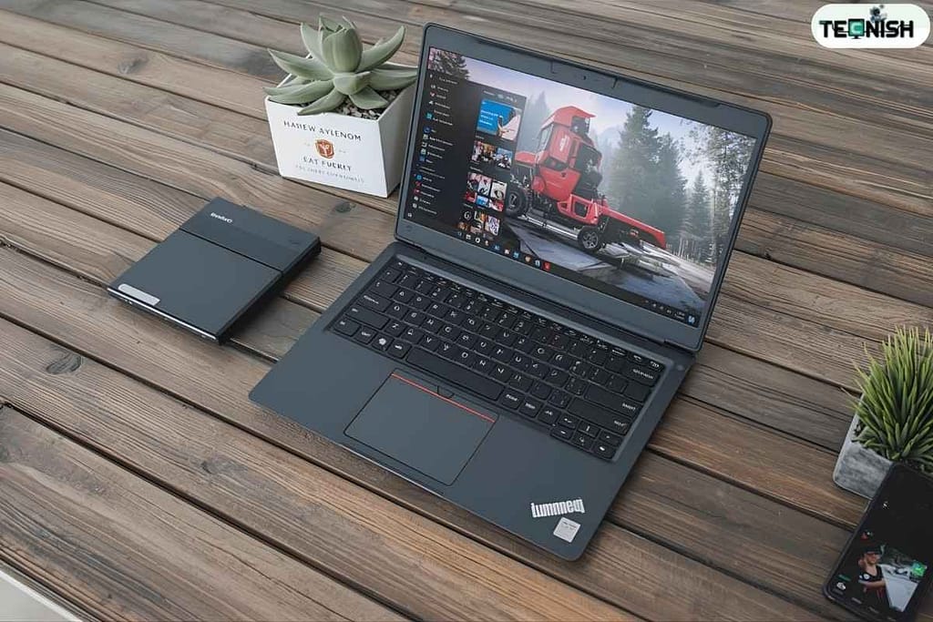 Upgraded design & build – How it looks and feels, Lenovo ThinkPad X1 Carbon Gen 12 Review.